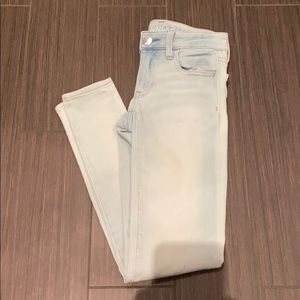 Women’s American Eagle jeans